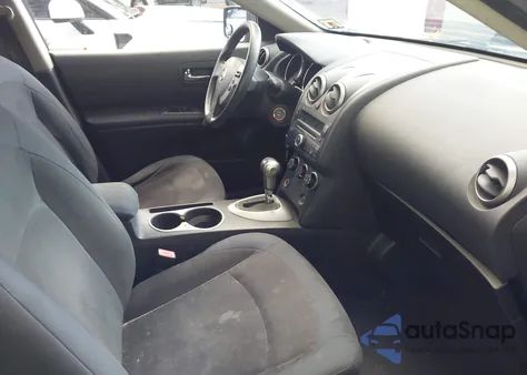 2010 Nissan Rogue S z USA, uszkodzony, nr VIN JN8AS5MV8AW608658